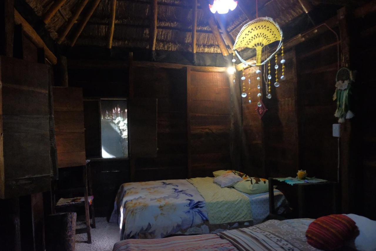 Near Lake Hostal Bacalar Exterior photo